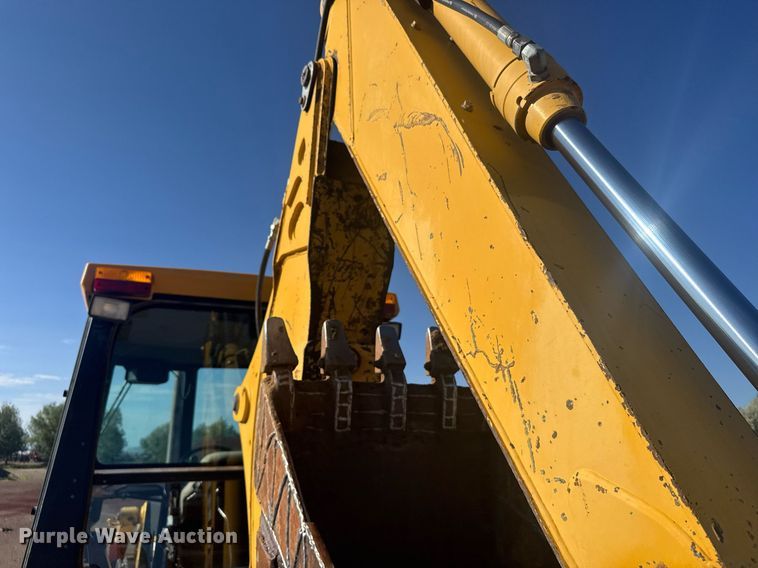 image for item ER2082 1998 John Deere 310E backhoe