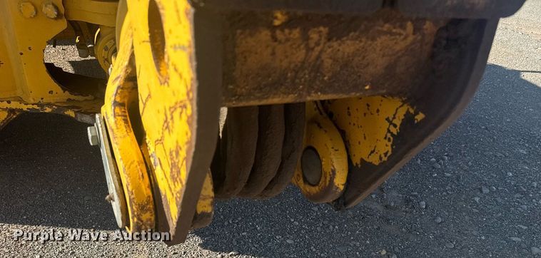 image for item ER2082 1998 John Deere 310E backhoe