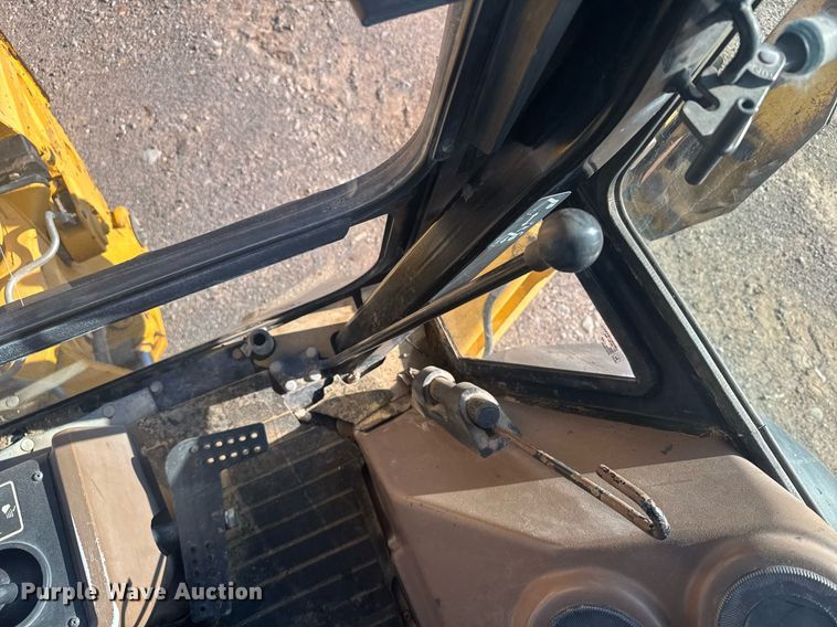 image for item ER2082 1998 John Deere 310E backhoe