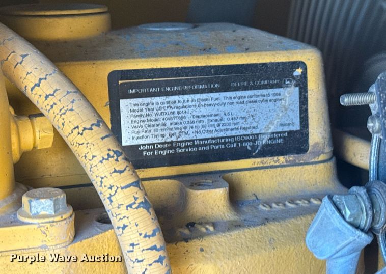 image for item ER2082 1998 John Deere 310E backhoe