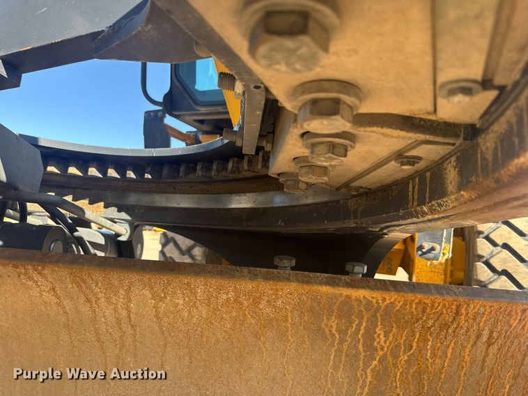 image for item ER2083 2016 John Deere 772GP motor grader