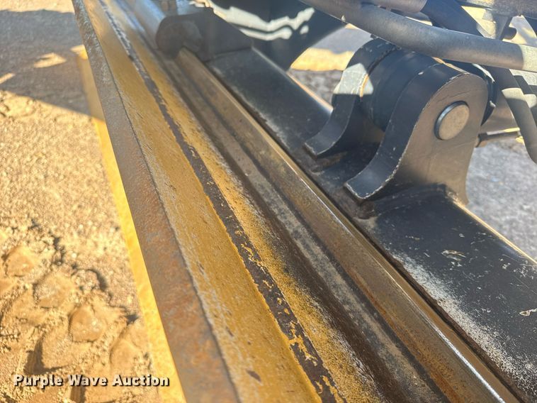 image for item ER2083 2016 John Deere 772GP motor grader