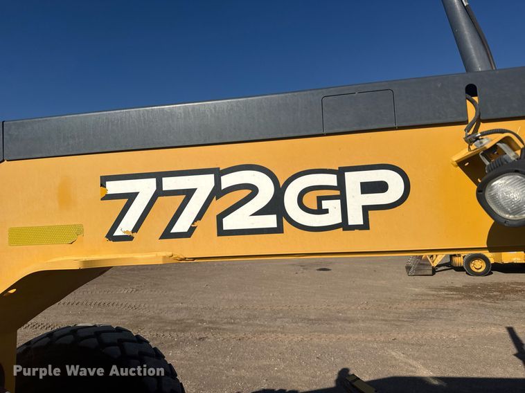 image for item ER2083 2016 John Deere 772GP motor grader