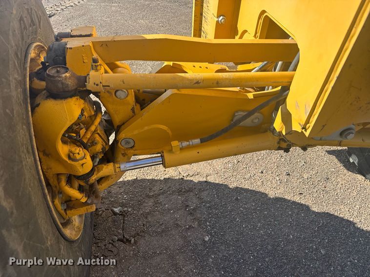 image for item ER2083 2016 John Deere 772GP motor grader