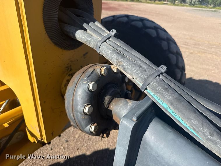 image for item ER2083 2016 John Deere 772GP motor grader