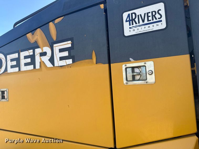 image for item ER2083 2016 John Deere 772GP motor grader