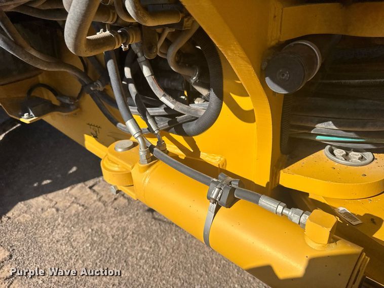 image for item ER2083 2016 John Deere 772GP motor grader