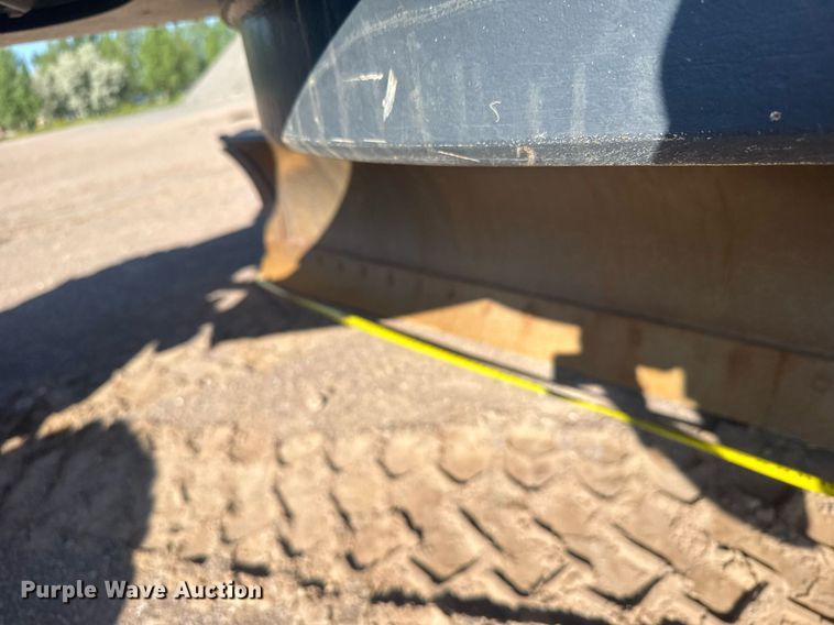 image for item ER2083 2016 John Deere 772GP motor grader