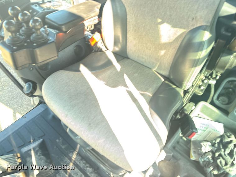 image for item ER2083 2016 John Deere 772GP motor grader