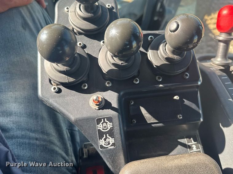 image for item ER2083 2016 John Deere 772GP motor grader