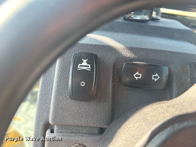 image for item ER2083 2016 John Deere 772GP motor grader