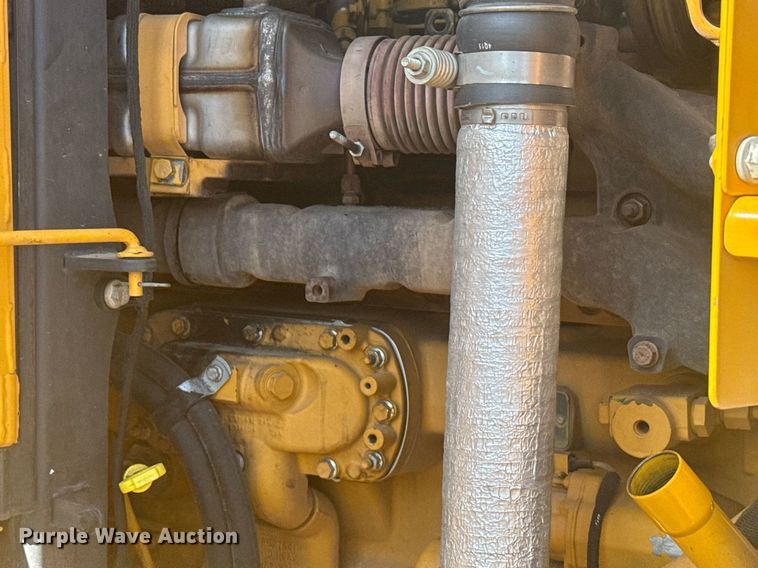 image for item ER2083 2016 John Deere 772GP motor grader