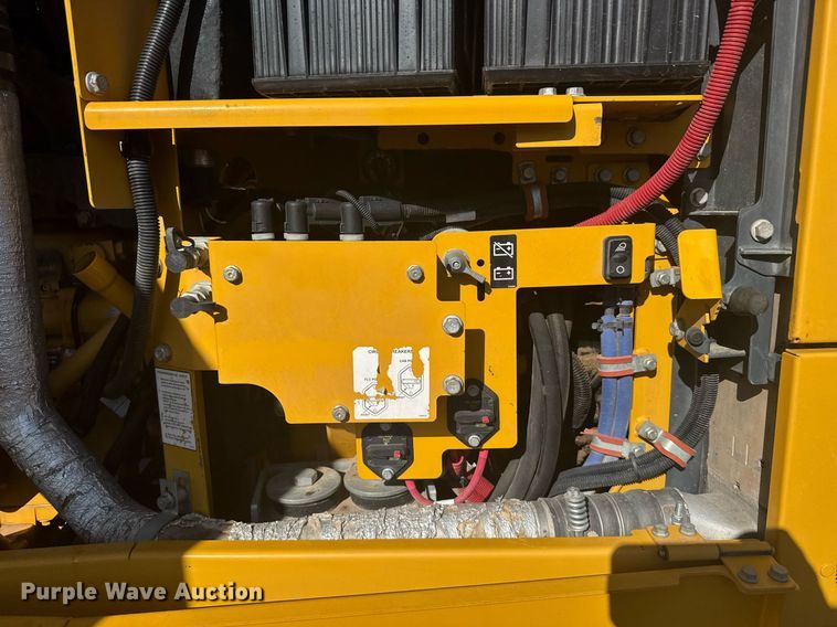 image for item ER2083 2016 John Deere 772GP motor grader