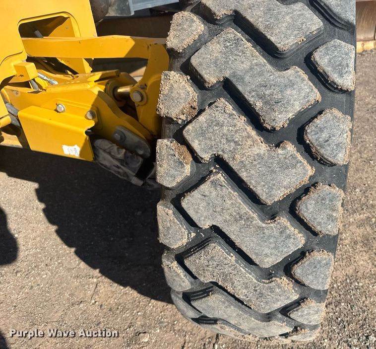 image for item ER2083 2016 John Deere 772GP motor grader