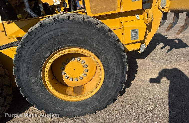 image for item ER2083 2016 John Deere 772GP motor grader