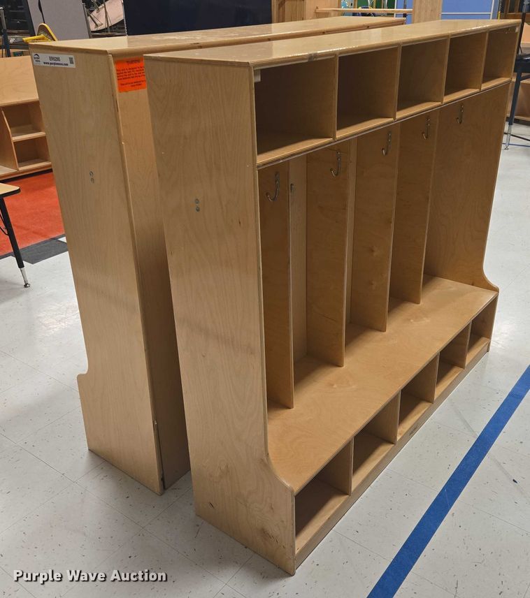 image for item ER5295 (2) wooden lockers