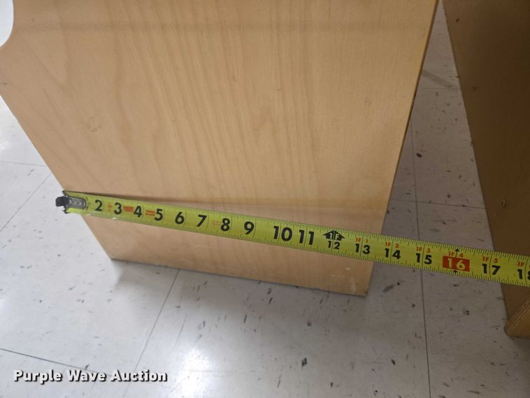 image for item ER5295 (2) wooden lockers