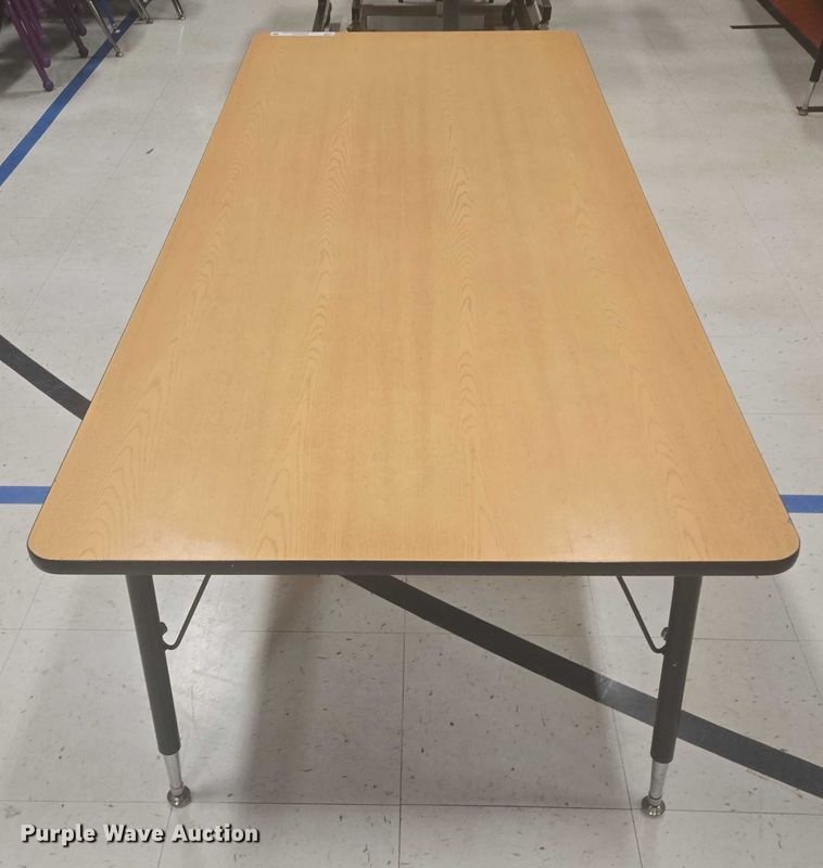 image for item ER5320 (4) tables