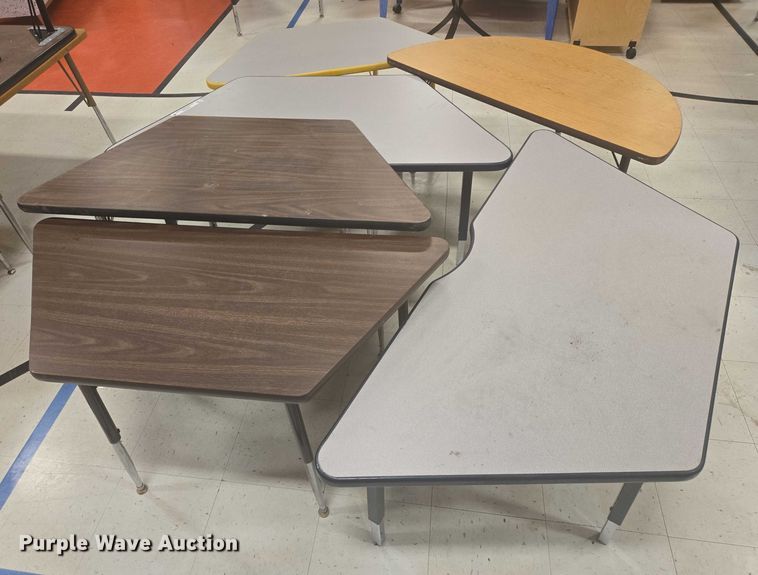 image for item ER5322 (8) tables