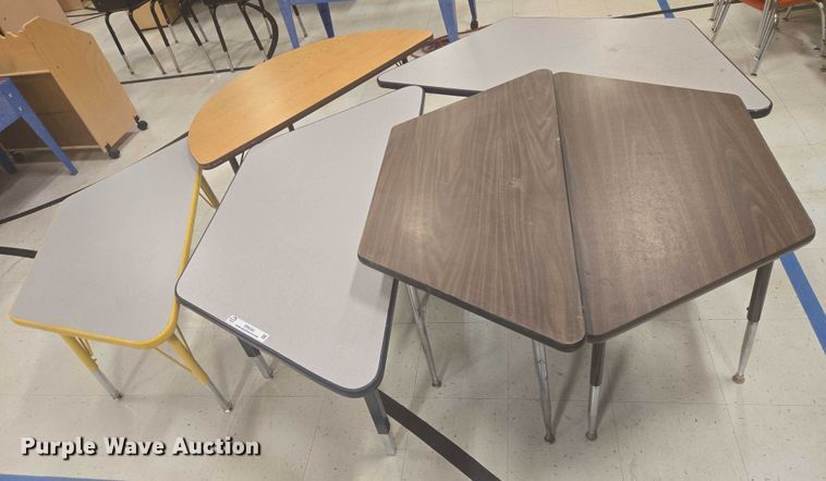 image for item ER5322 (8) tables