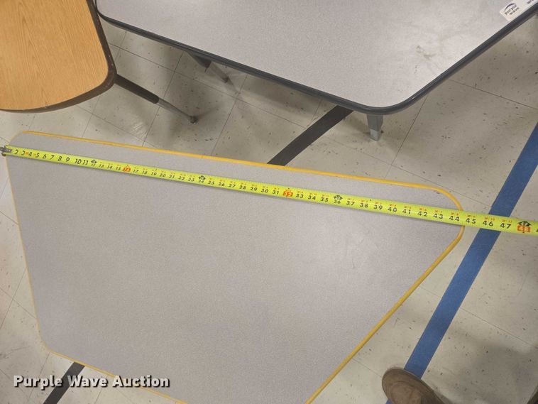 image for item ER5322 (8) tables