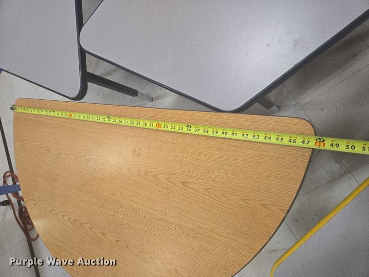 image for item ER5322 (8) tables