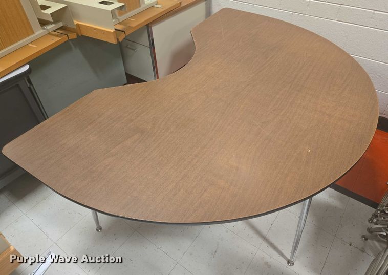 image for item ER5322 (8) tables