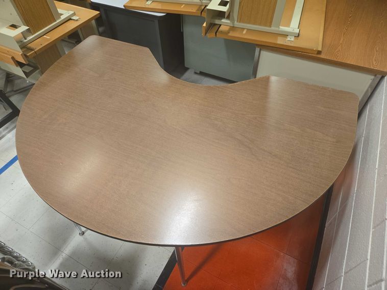 image for item ER5322 (8) tables