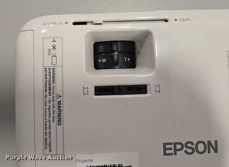 image for item ER5336 (11) Epson LCD projector