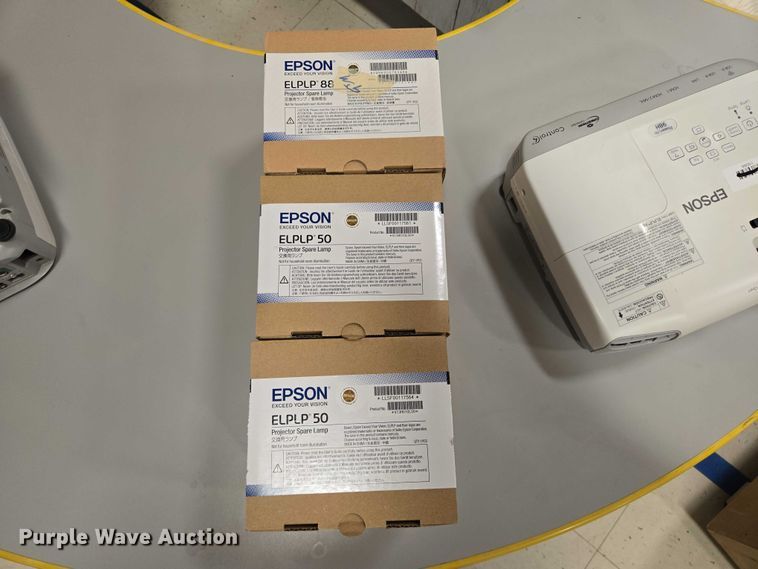 image for item ER5338 (13) Epson LCD projector