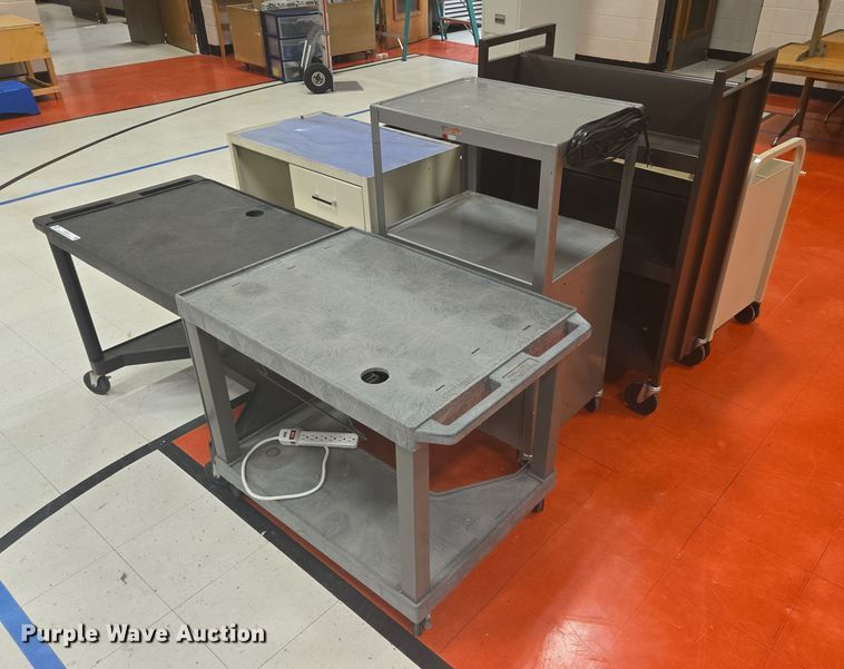 image for item ER5356 (8) rolling carts