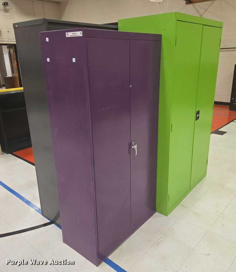 image for item ER5359 (4) cabinets