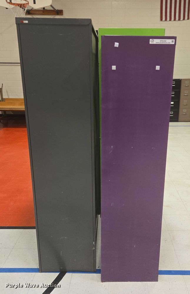 image for item ER5359 (4) cabinets