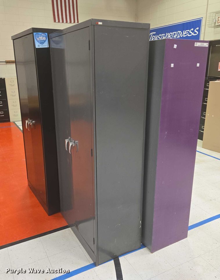 image for item ER5359 (4) cabinets