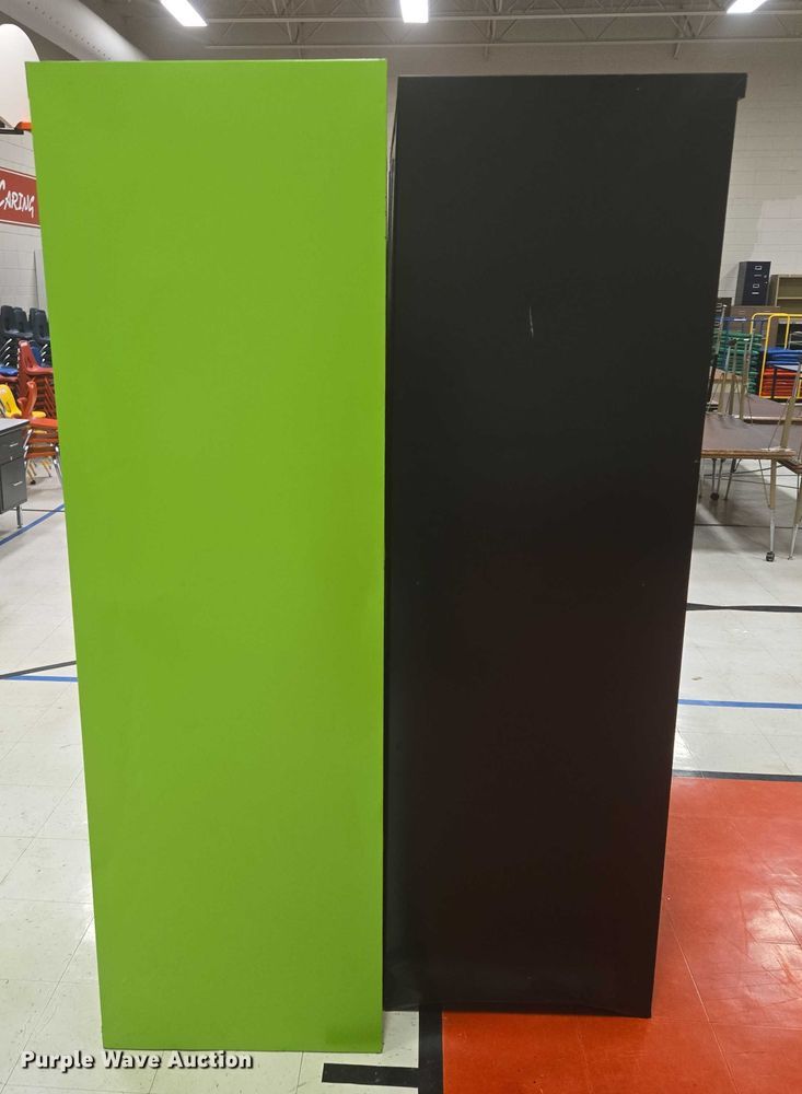 image for item ER5359 (4) cabinets