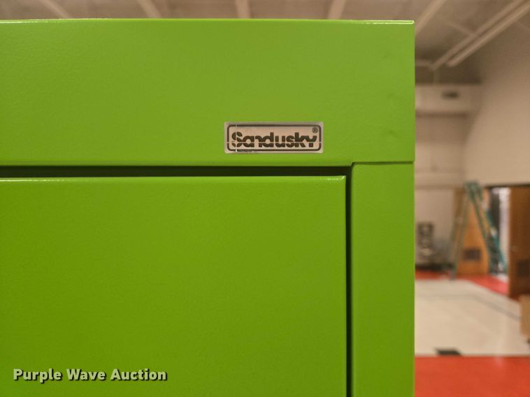 image for item ER5359 (4) cabinets