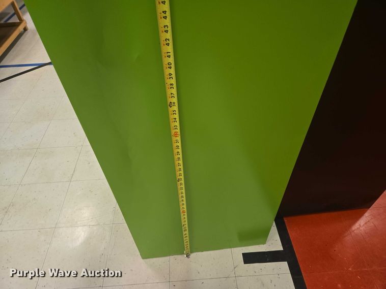 image for item ER5359 (4) cabinets