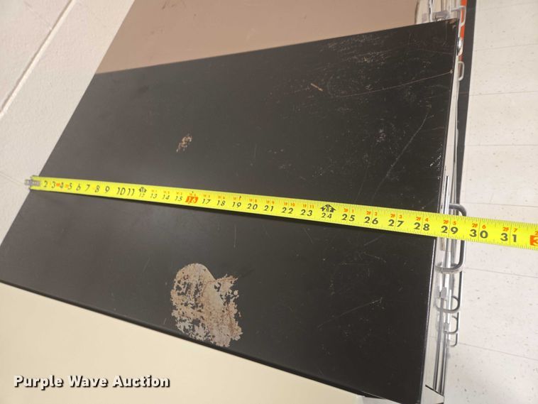 image for item ER5361 (10) filing cabinets