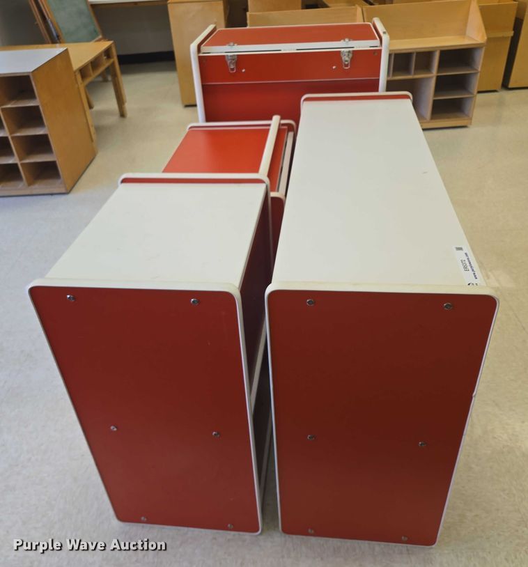 image for item ER5372 (4) storage cubbies 