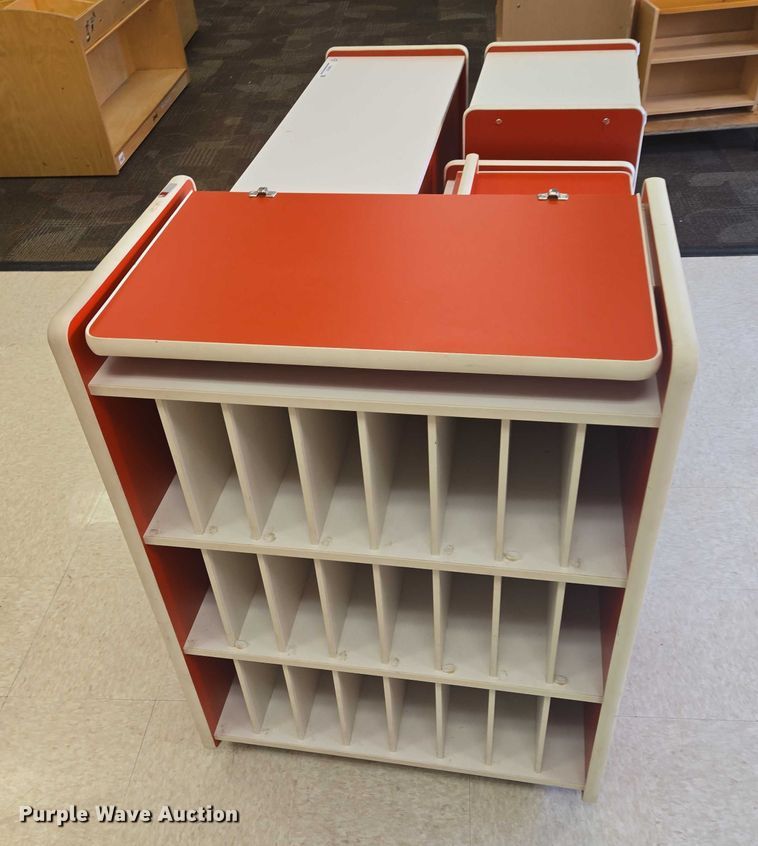 image for item ER5372 (4) storage cubbies 
