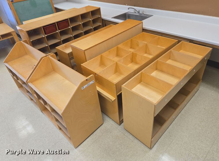 image for item ER5373 (8) storage cubbies 