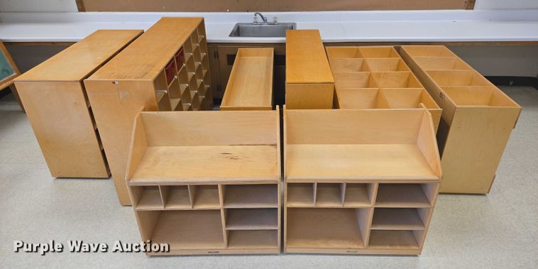 image for item ER5373 (8) storage cubbies 