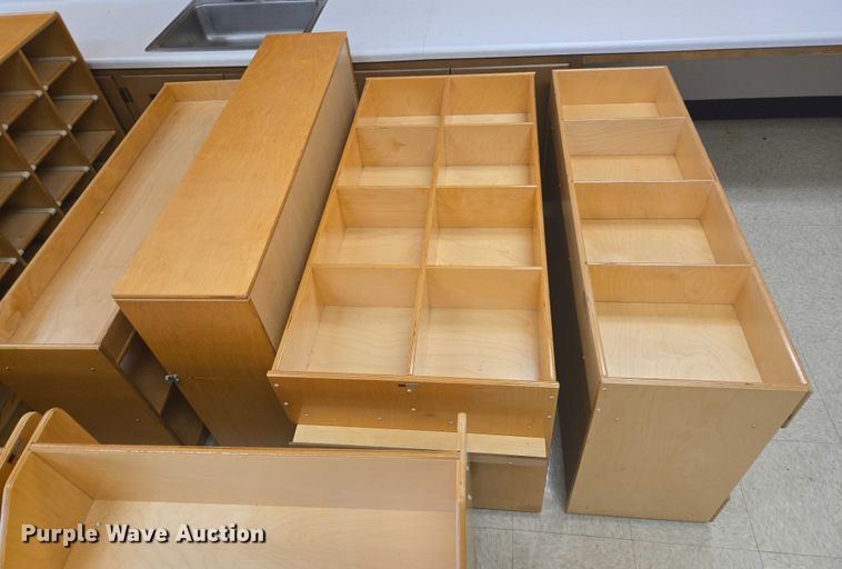 image for item ER5373 (8) storage cubbies 