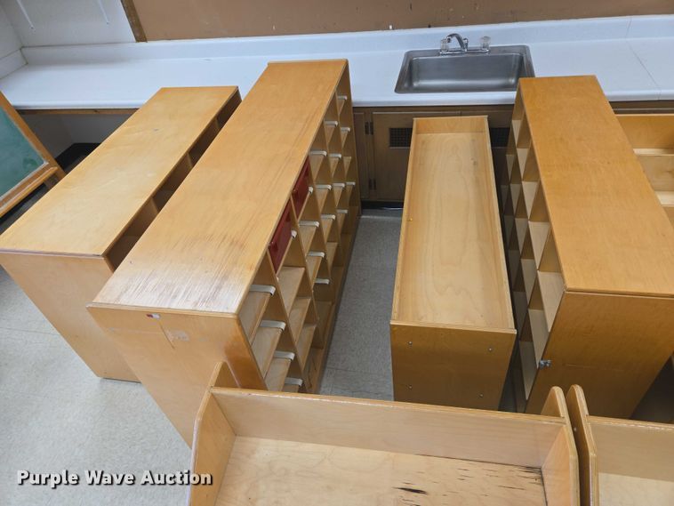 image for item ER5373 (8) storage cubbies 