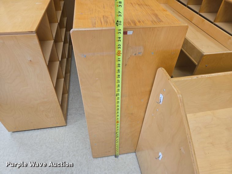 image for item ER5373 (8) storage cubbies 