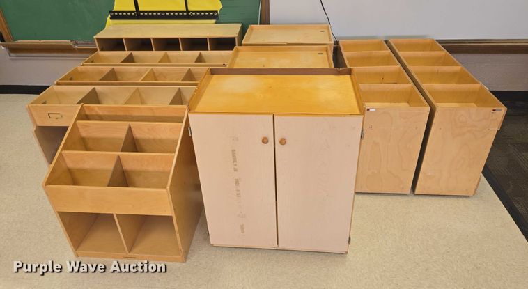 image for item ER5374 (10) storage cubbies