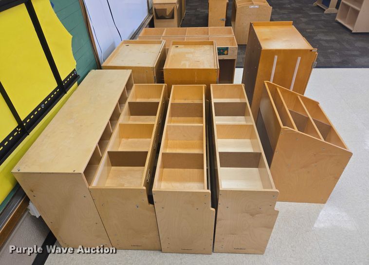 image for item ER5374 (10) storage cubbies