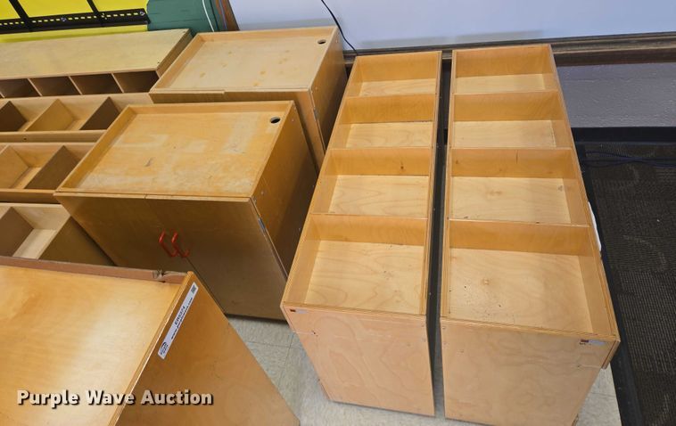 image for item ER5374 (10) storage cubbies