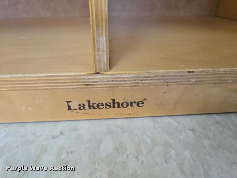 image for item ER5374 (10) storage cubbies