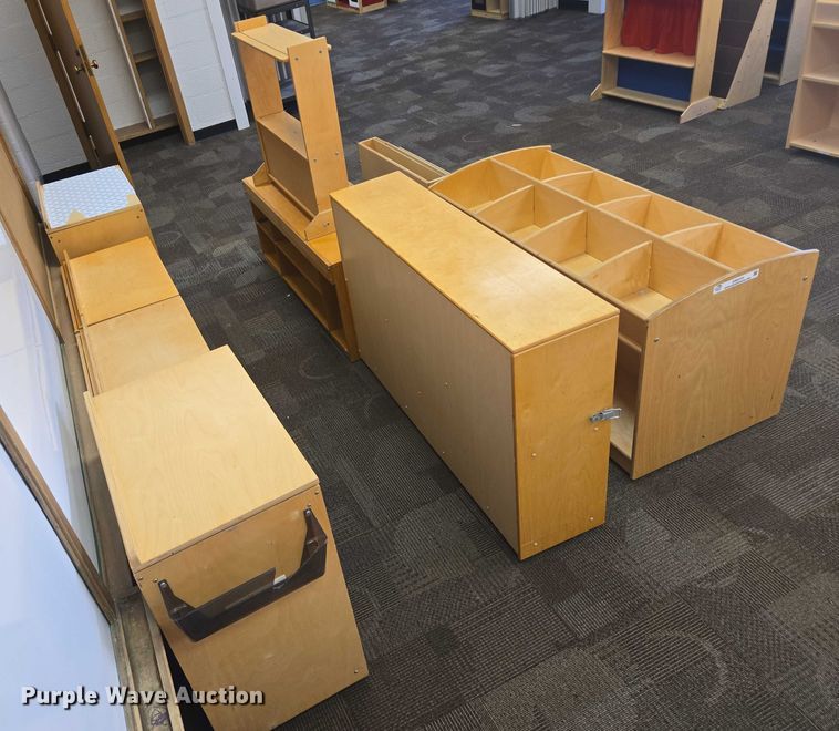 image for item ER5375 (9) storage cubbies